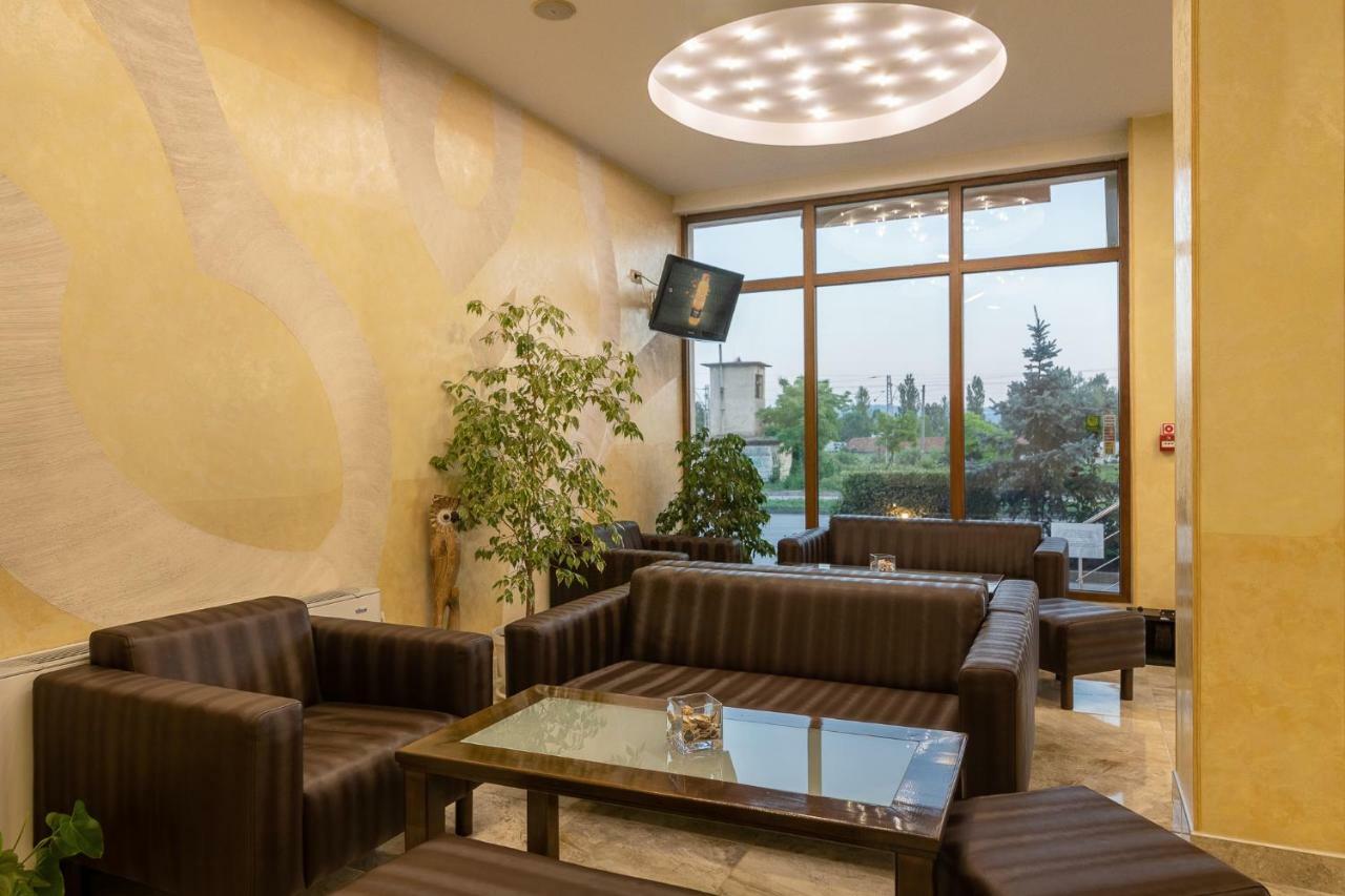 Adamo Hotel Várna Kültér fotó