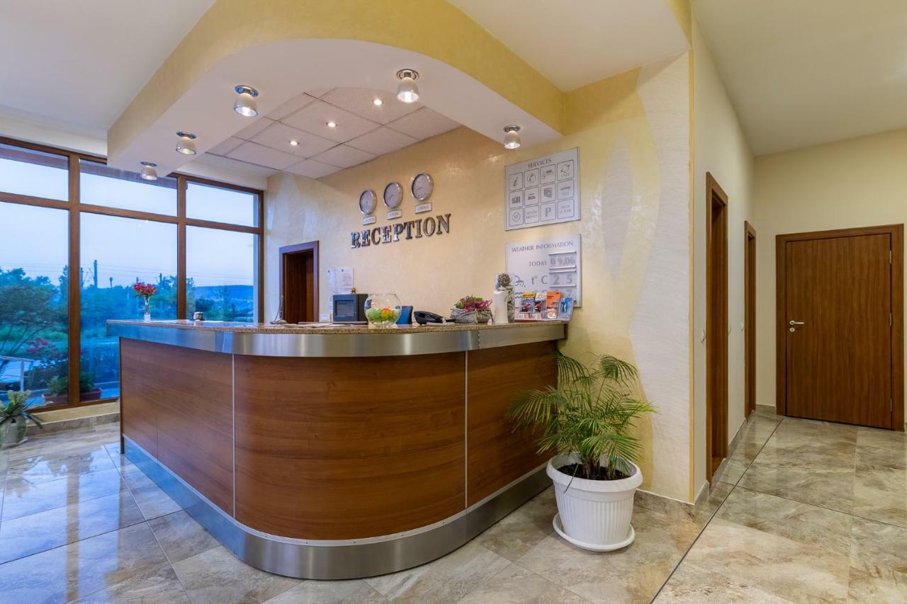 Adamo Hotel Várna Kültér fotó