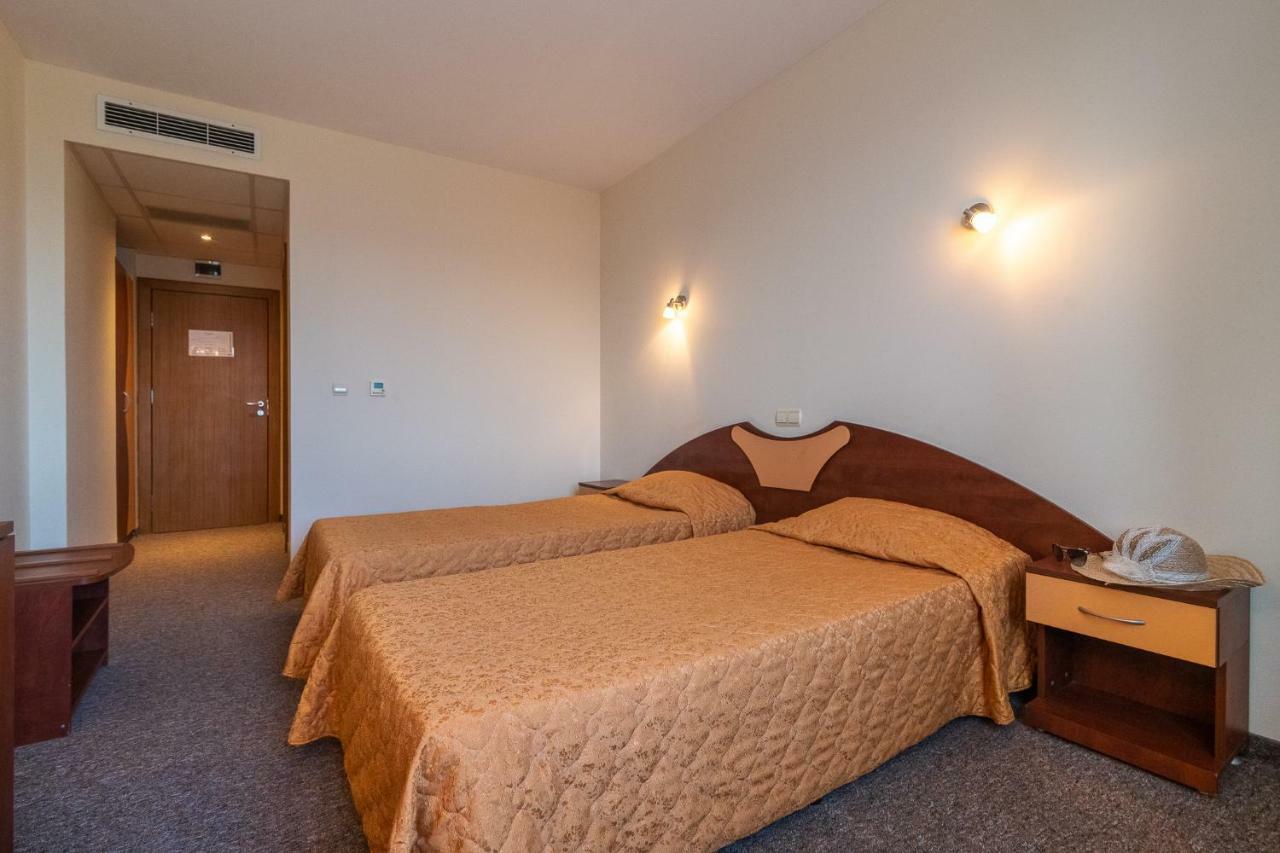 Adamo Hotel Várna Kültér fotó