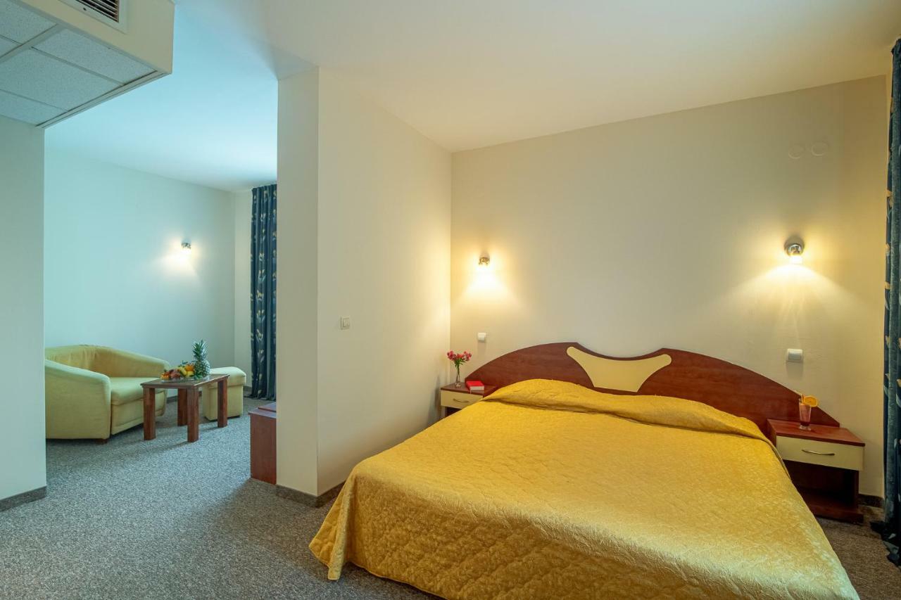 Adamo Hotel Várna Kültér fotó